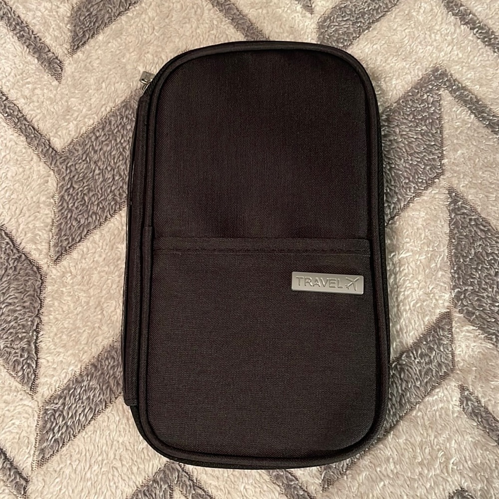 Travel Passport/Card Holder